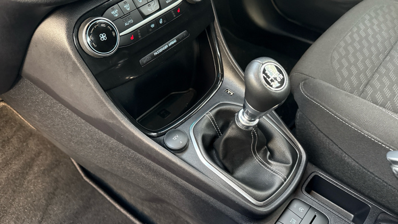 Ford Puma 1.0 EcoBoost Hybrid mHEV Titanium 5dr Petrol Hatchback